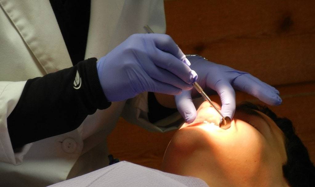 Peut-on obtenir un arrêt maladie de la part d'un dentiste ?